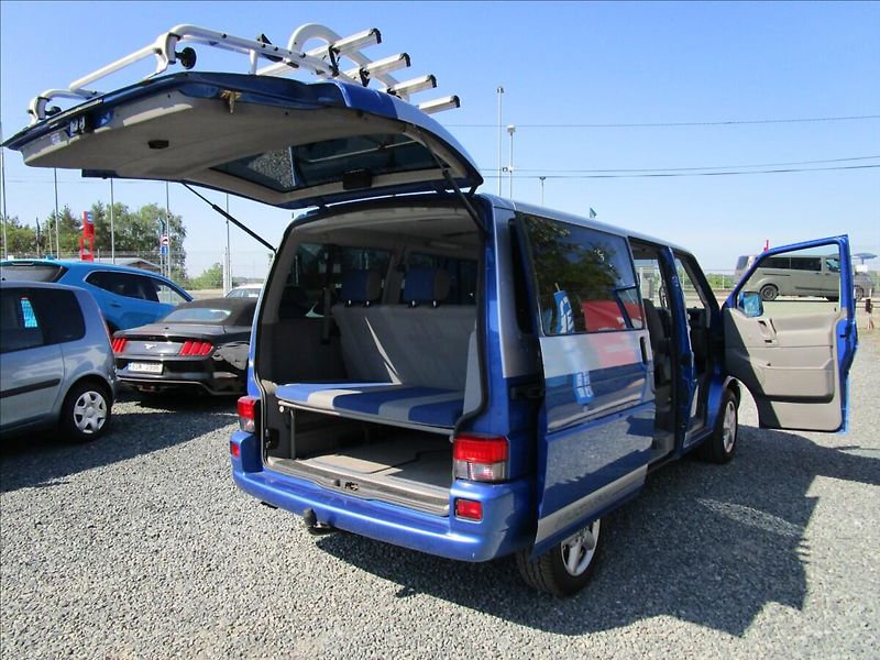 Volkswagen Multivan 2.5TDi 111kW, Atlantis, 7 míst - fotka 37 z 53