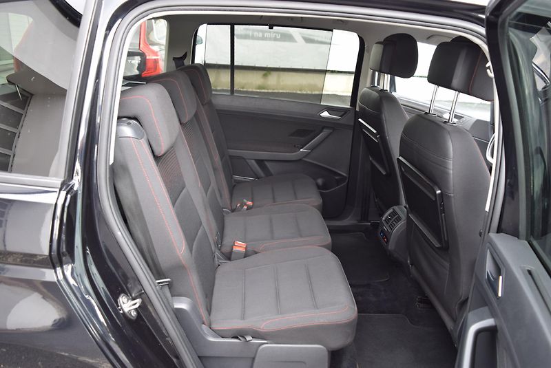 Volkswagen Touran (2017) 2.0TDI 110kw 7MÍST TAŽNÉ NAVI - fotka 41 z 50
