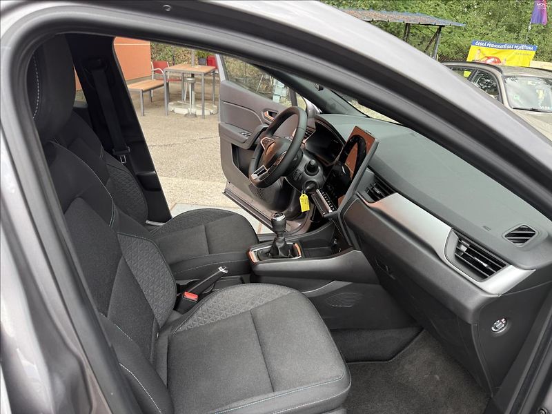 Renault Captur 1,0 TCe POŠKOZENÁ PŘEDNÍ ČÁST - fotka 24 z 35