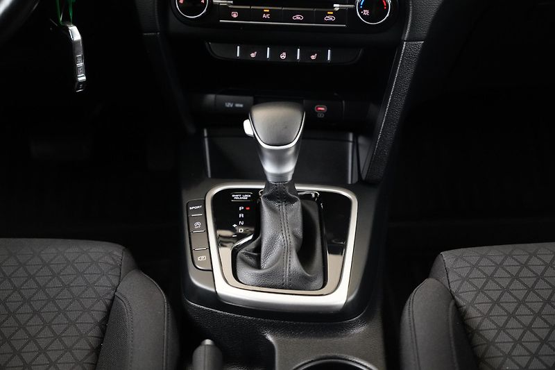 Kia Ceed - fotka 22 z 24