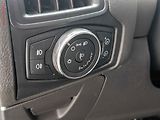 Ford Focus (2011) 1.6 i, AC, výhřev sed - náhled 12