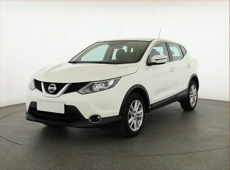 Nissan Qashqai (2016) 1.2 DIG-T, ČR,1.maj - fotka 2 z 18