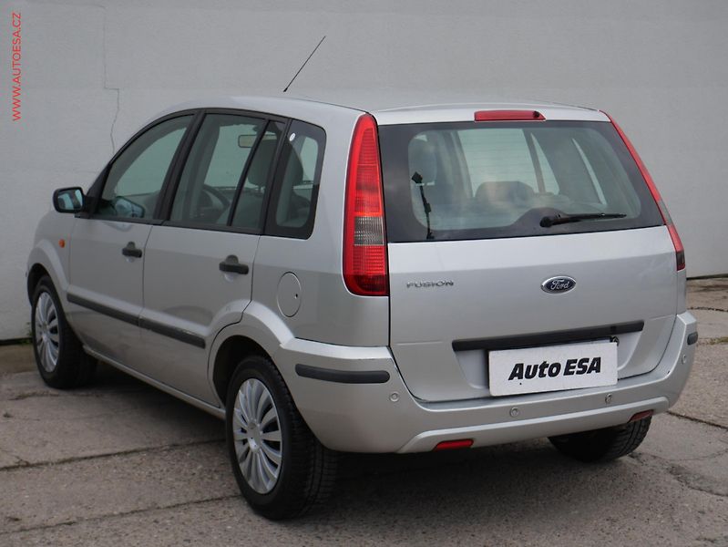Ford Fusion (2003) 1.4i, AC, park.čidla - fotka 6 z 14
