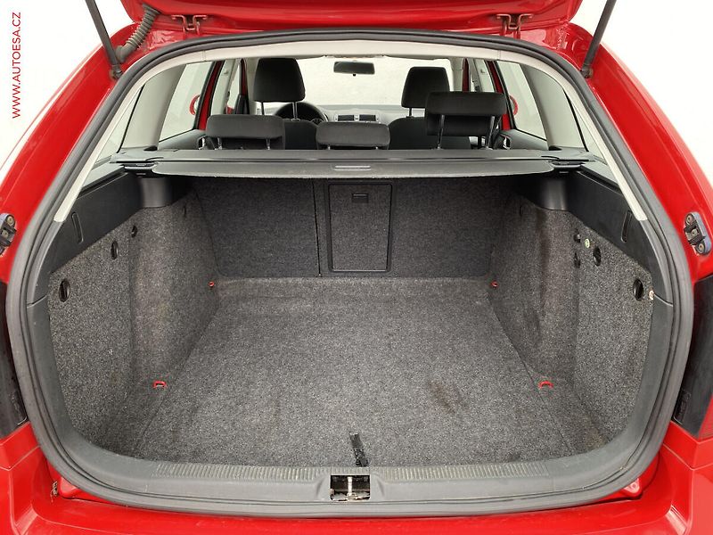 Škoda Octavia (2010) 1.2 TSi, Ambiente, TZ - fotka 7 z 16