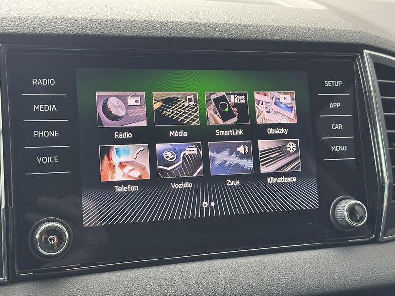 Škoda Karoq (2018) 1.5TSi MAN Style+ Kessy, tažné - fotka 37 z 52
