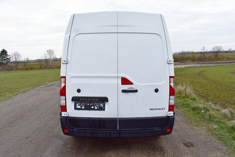 Renault Master 2,3 DCi L3H2,AC,DPH,AT,AKCE! - fotka 4 z 13