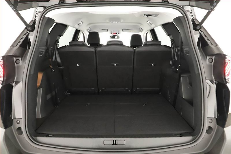 Peugeot 5008 (2022) Allure 1.5 BlueHDi - fotka 20 z 21