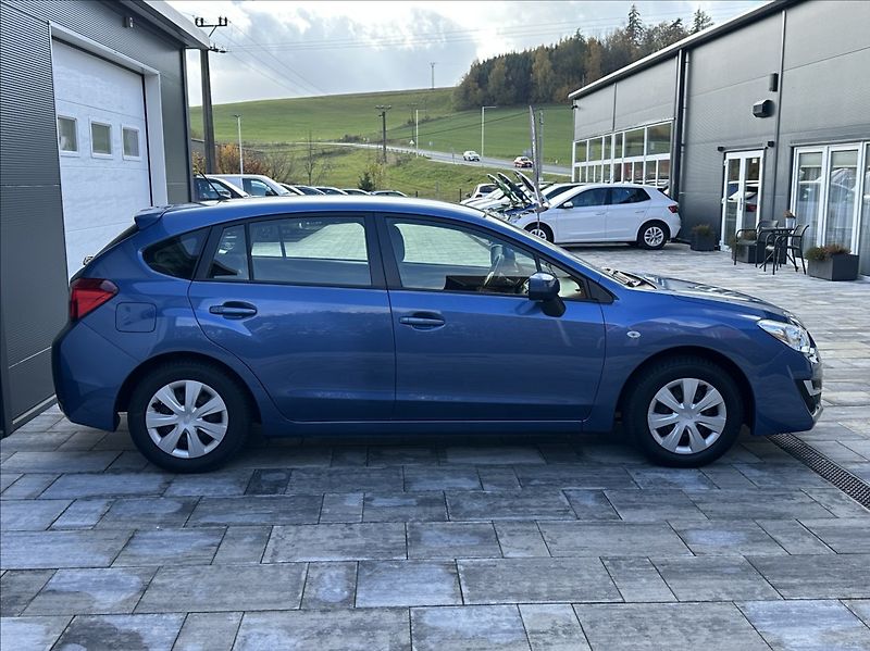 Subaru Impreza 1,6 114PS  Trend 4x4 - fotka 6 z 51