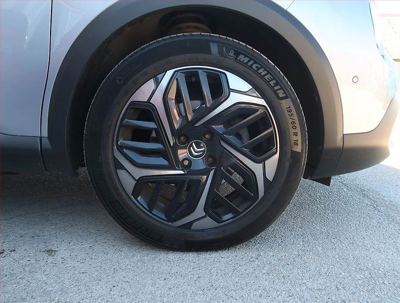 Citroën C4 (2021) 1.5 BlueHDi, Automat - fotka 15 z 20