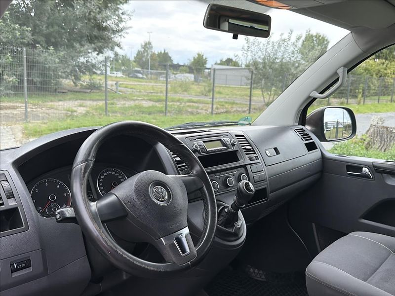 Volkswagen Multivan 2,0 TDi 103 Kw California - fotka 14 z 25