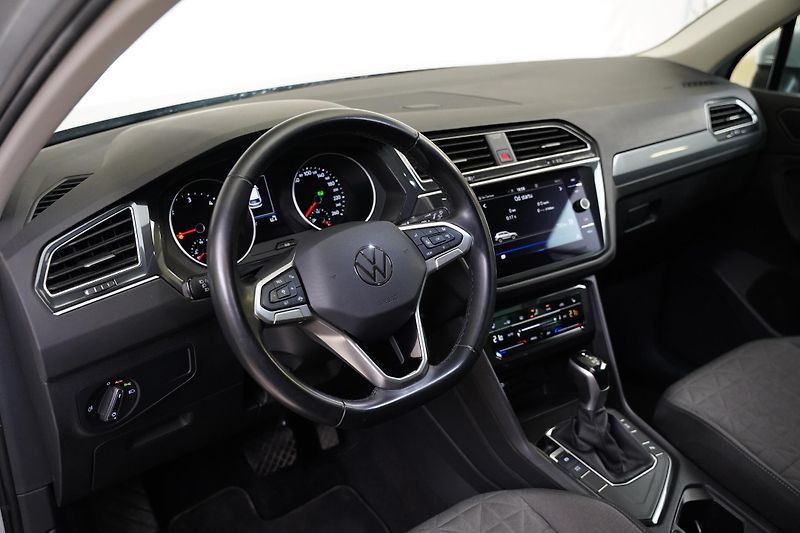 Volkswagen Tiguan - fotka 14 z 26