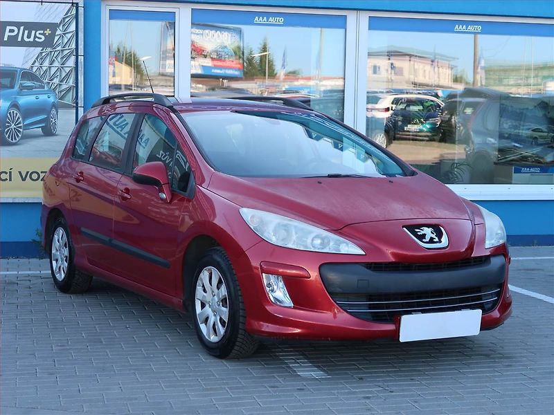Peugeot 308 (2010) 1.6 HDi, po STK, Tažné - fotografie inzerátu