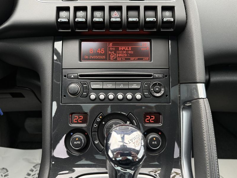 Peugeot 3008 1,6i Panorama Automat ČR - fotka 30 z 34