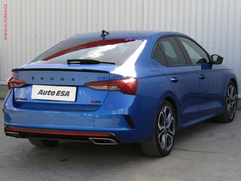 Škoda Octavia (2020) 2.0 TDi 4x4, ČR, RS, DSG, LED - fotka 4 z 22