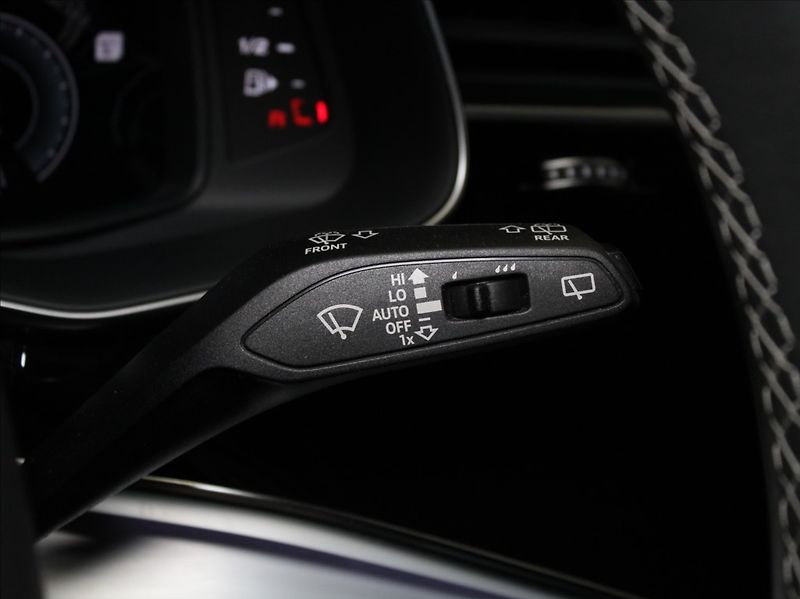 Audi Q7 3,0 50TDi S-Line 44tkm. ČR - fotka 23 z 31