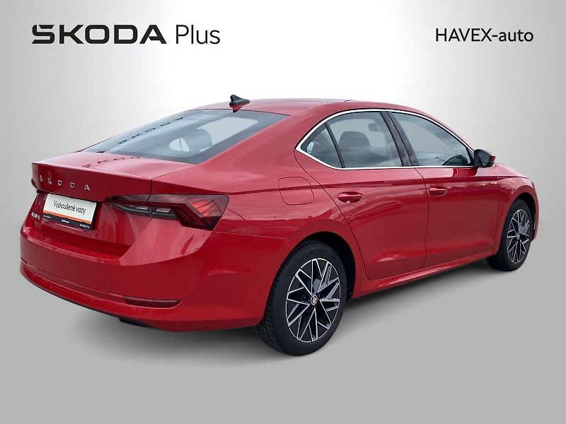 Škoda Octavia (2023) 2.0 TDI DSG Style - fotka 2 z 32