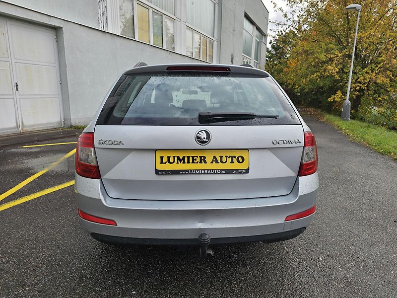Škoda Octavia (2015) 3 1.6TDI TAŽNÉ  - fotka 4 z 17