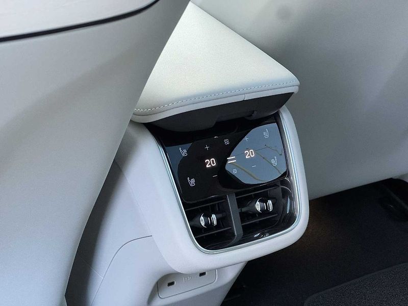 Volvo ES90 (2025) Ultra Single Motor Ext. Range - fotka 15 z 26