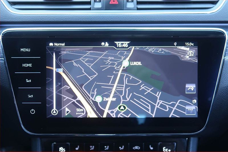 Škoda Superb (2020) iV 1.4 TSI PHEV, Automat, Kůže - fotka 23 z 30