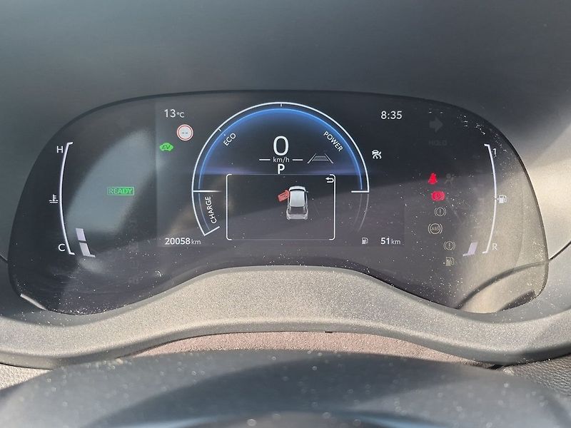 Toyota Yaris Cross 1,5 HEV FWD Style 85kW - fotka 18 z 26