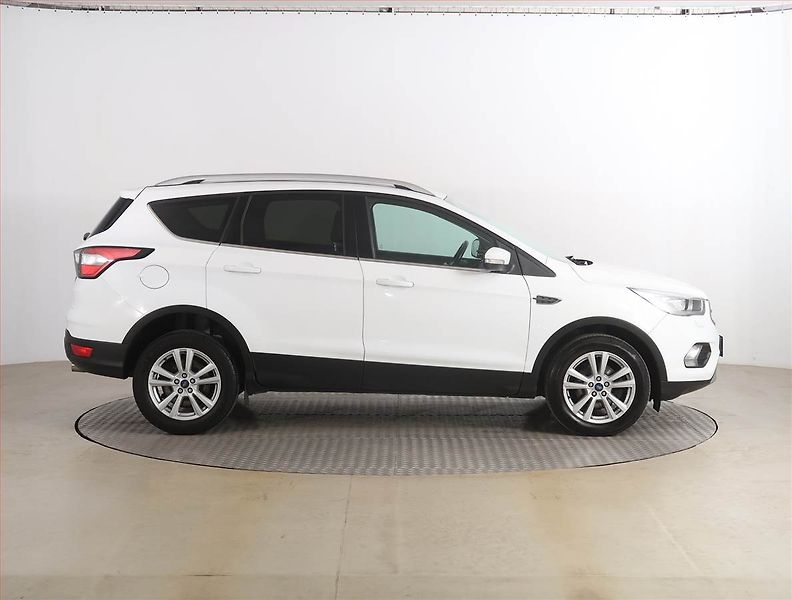 Ford Kuga (2018) 1.5 TDCi, Serv.kniha, Navi - fotka 6 z 19