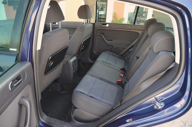 Volkswagen Golf Plus (2011) 1.6 TDi 77kW STYLE / TAŽNÉ - fotka 12 z 35