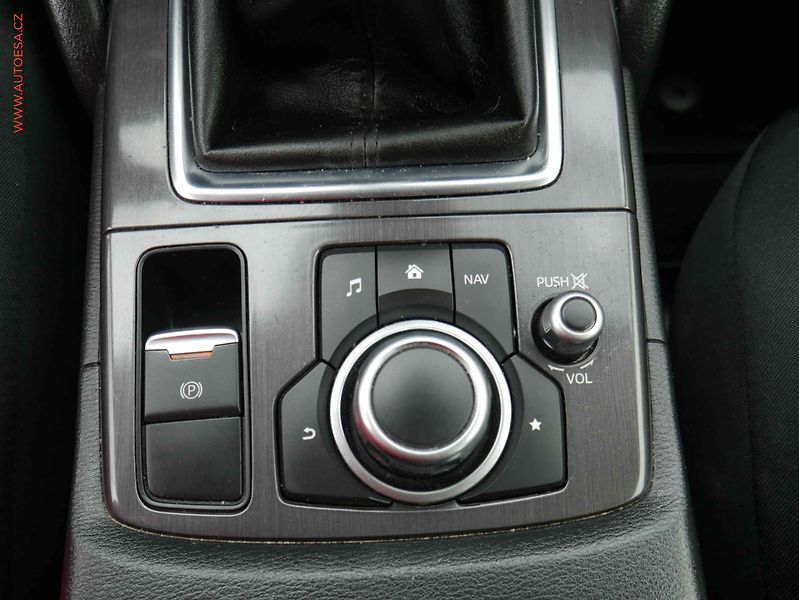 Mazda CX-5 (2017) 2.0i, 2.maj,ČR, LED, navi - fotka 20 z 22