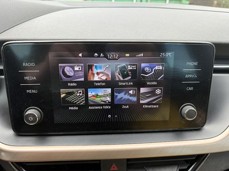 Škoda Scala (2021) 1.5 TSI 110 kw  Style DSG ČR  - fotka 15 z 32