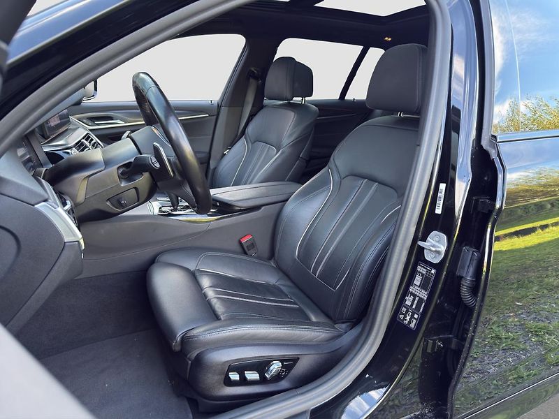 BMW Řada 5 530d xDrive Touring - fotka 8 z 22