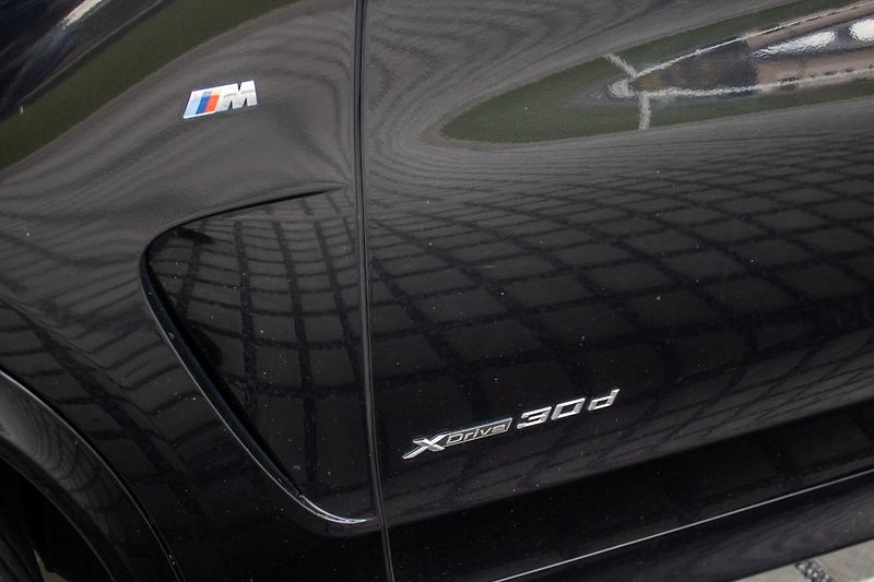 BMW X5 - fotka 12 z 51
