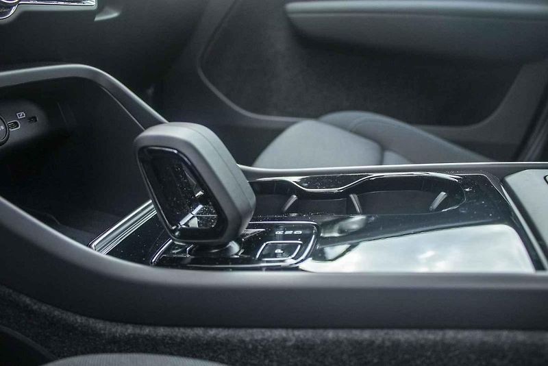 Vypadá jako městská stylovka, může však sloužit i jako primární auto v rodině.
