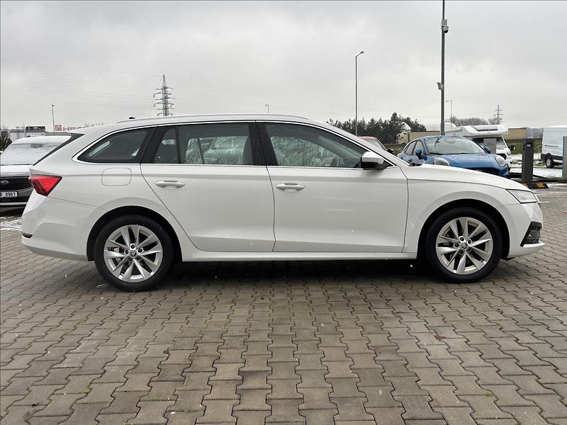 Škoda Octavia 2,0 TDI 110kW Style DSG - fotka 6 z 38