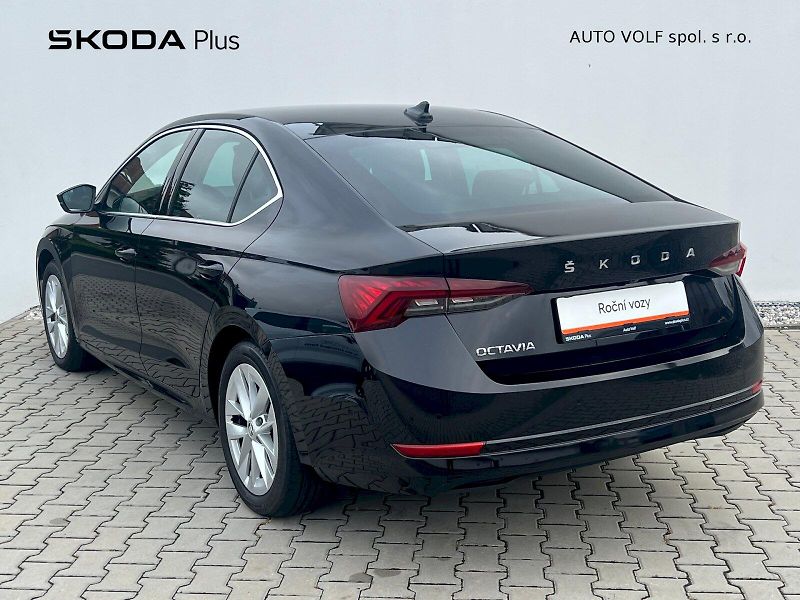 Škoda Octavia (2024) Style 1.5 TSI 110 kW 6°manuáln - fotka 8 z 34