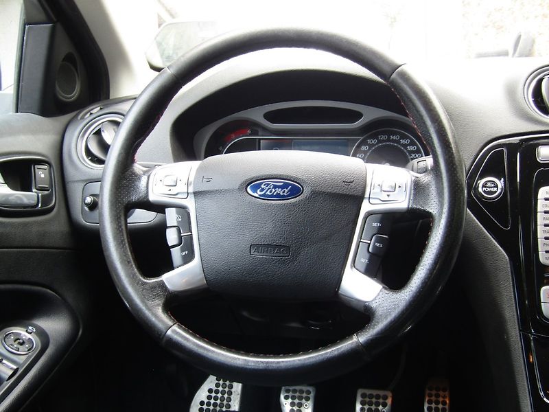 Ford Mondeo (2008) 2.2 TDCi 129kW  TITANIUM S - fotka 17 z 35