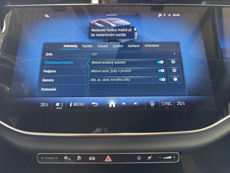 Mercedes-Benz Třídy E (2025) E 300 de 4MATIC kombi - fotka 14 z 22