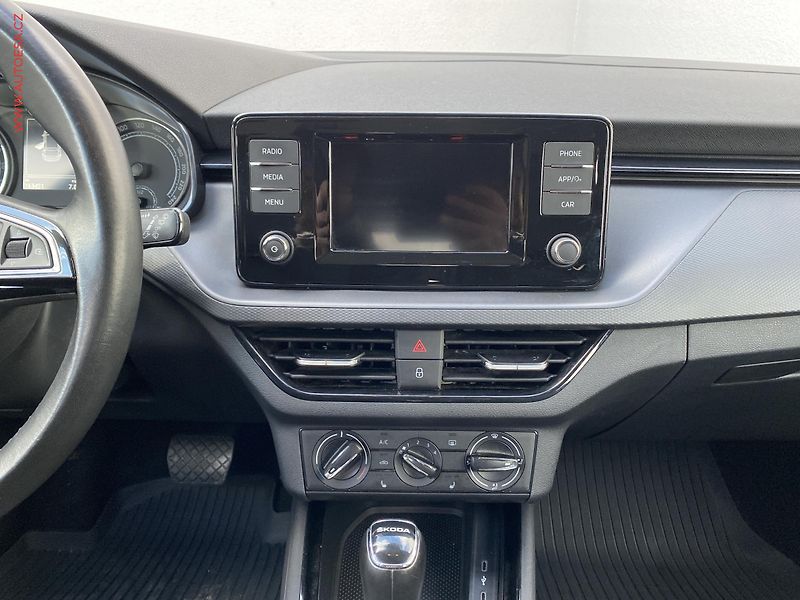 Škoda Scala (2020) 1.6 TDi, Ambition, DSG - fotka 12 z 17