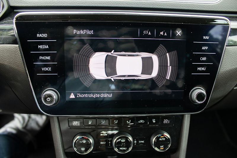 Škoda Superb Laurin & Klement, nové rozvody - fotka 25 z 46