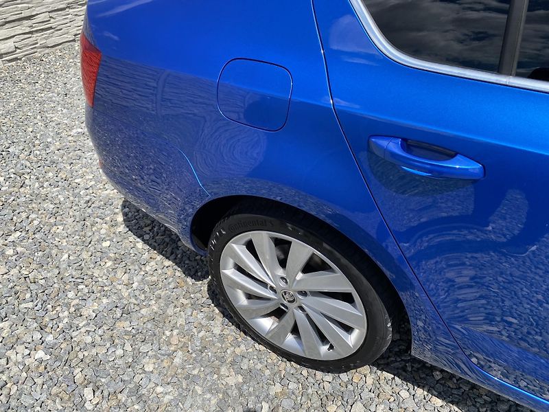 Škoda Octavia 2.0TDi L+K CZ WEBASTO 4x4 - fotka 50 z 165