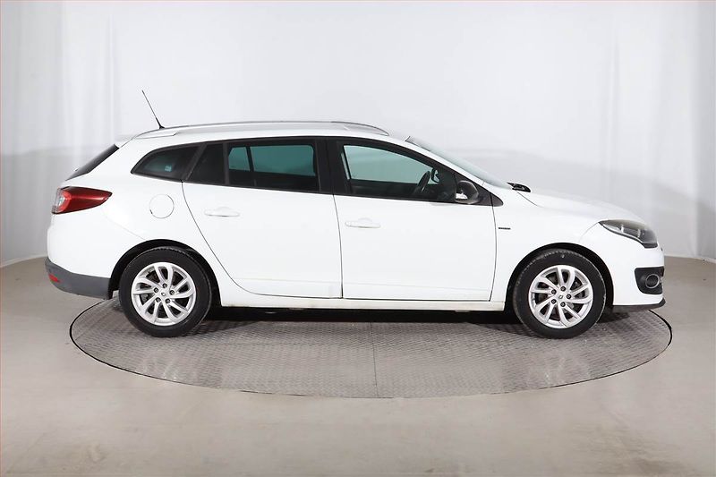 Renault Mégane (2015) 1.6 16V, Tempomat - fotka 6 z 19