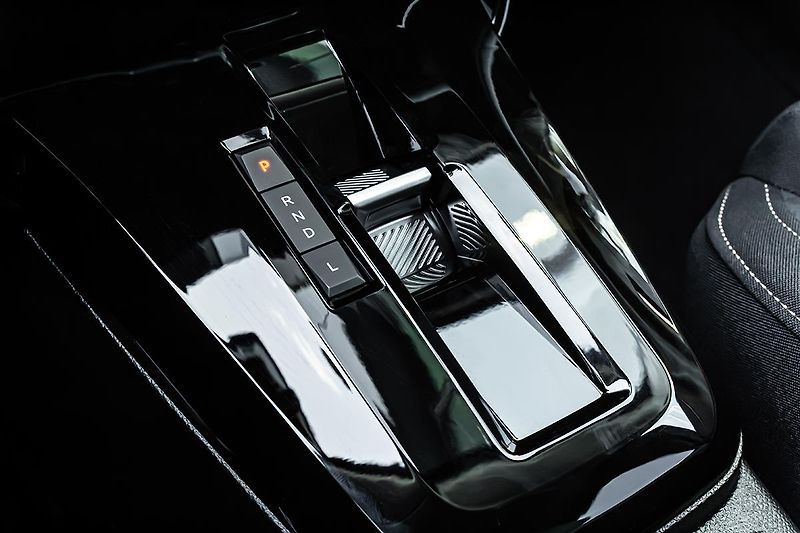 Citroën C3 Aircross (2026) 1,2 PLUS Hybrid 145k Automat - fotka 16 z 18