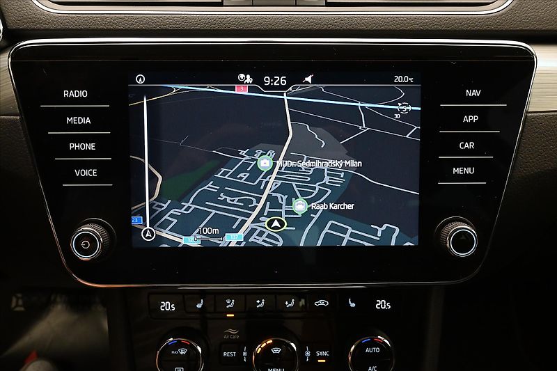 Škoda Superb 1,5 TSI 110 kW Ambition Záruka - fotka 20 z 30