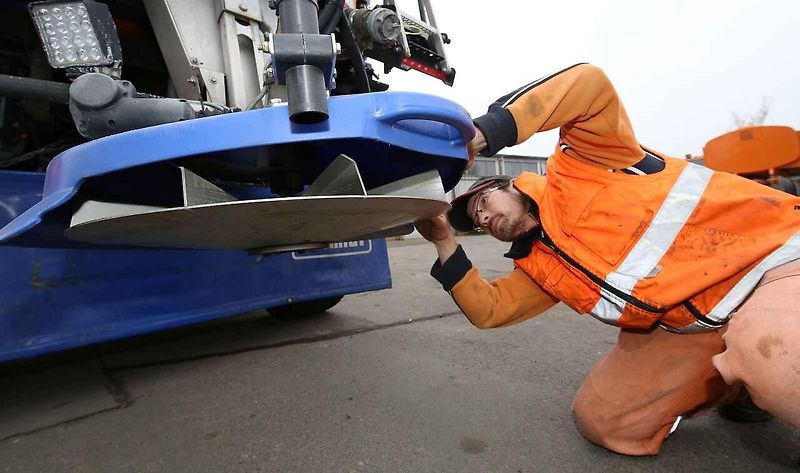 Technologie vozidel pro zimní údržbu silnic prošlo velkou modernizací. Dnes jsou sypače vybaveny nejmodernějšími technologiemi.