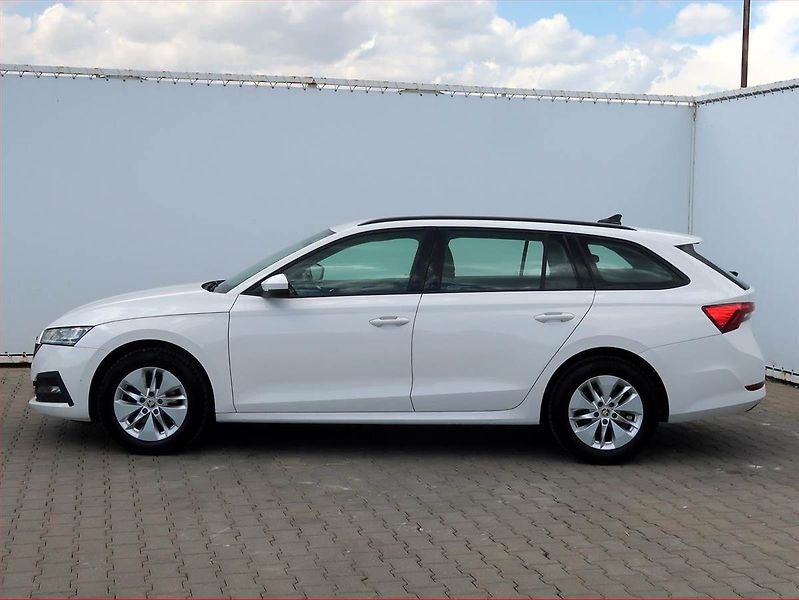 Škoda Octavia (2022) Ambition Plus 2.0 TDI, Automat - fotka 3 z 14