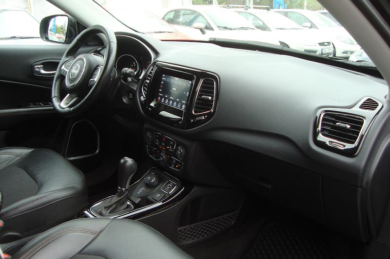Jeep Compass (2019) LIMITED 2.0 CRD, 4x4 - fotka 53 z 86