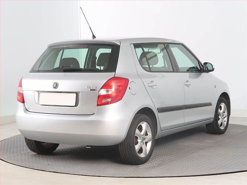 Škoda Fabia (2008) 1.2 12V, zamluveno - fotka 5 z 14
