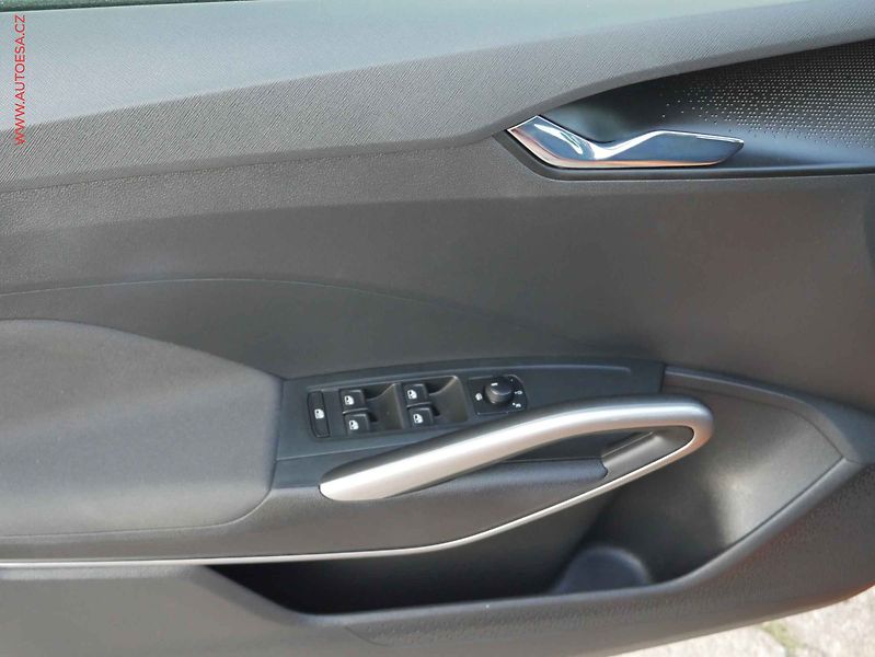 Škoda Fabia (2022) 1.0 TSi, ČR, Style, DSG, +ALU - fotka 16 z 17