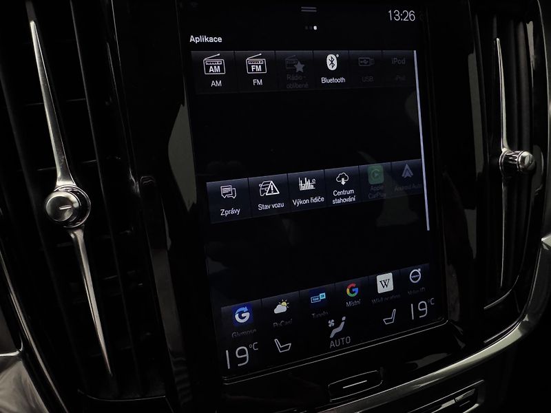 Volvo S90 T6 AWD MOMENTUM AUT 1.maj - fotka 37 z 53