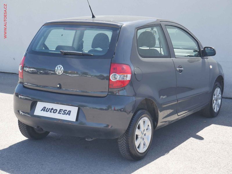 Volkswagen Fox (2008) 1.2i, Klima - fotka 4 z 13