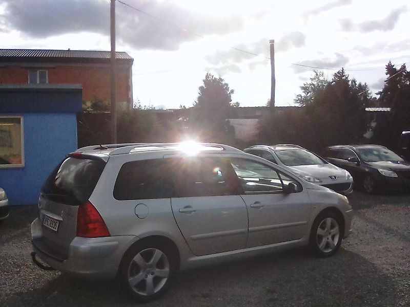 Peugeot 307 (2007) 2.0i 16V  SW , závěs - fotka 9 z 33
