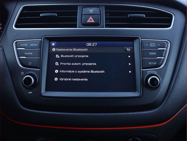 Hyundai i20 (2019) 1.2, Serv.kniha, Tempomat - fotka 17 z 19